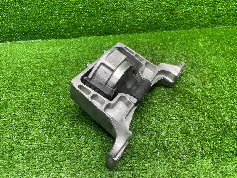 Опора двигателя, 3100 рублей, Москва