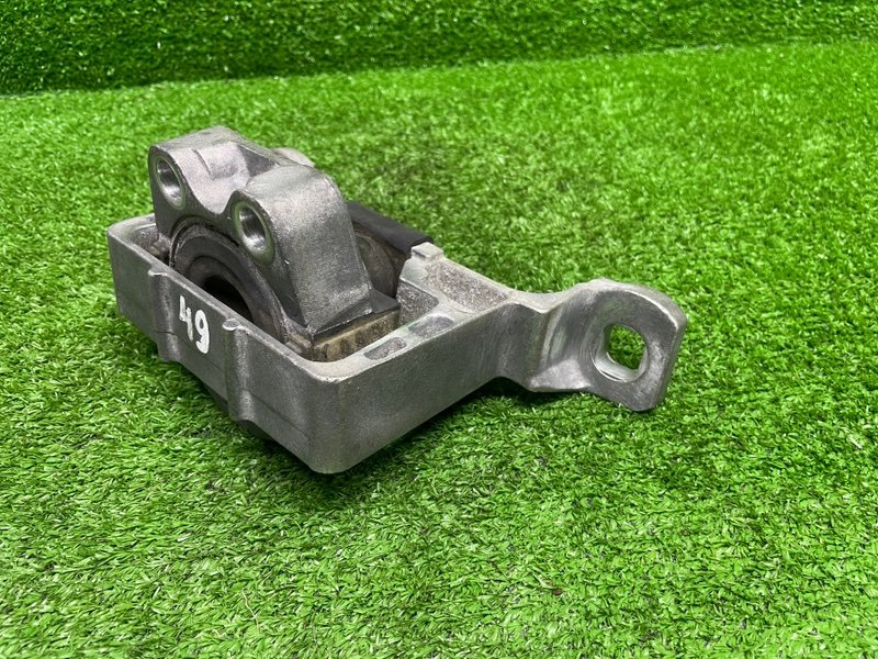 Опора двигателя, 3100 рублей, Москва