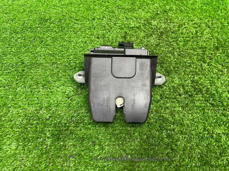 Замок багажника, 2100 рублей, Москва