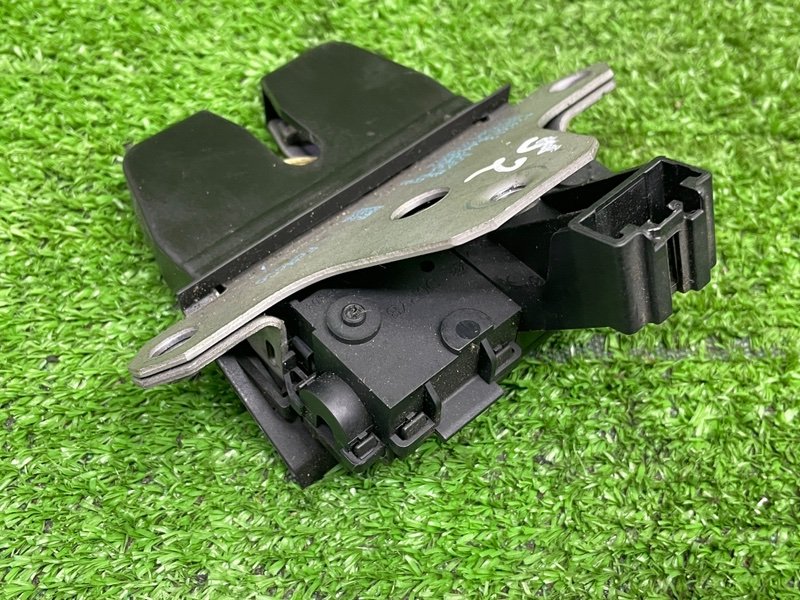 Замок багажника, 2200 рублей, Москва