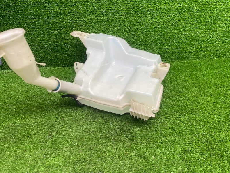 Бачок омывателя лобового стекла, 1700 рублей, Москва