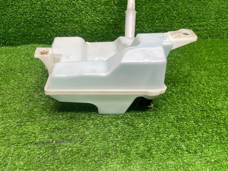 Бачок омывателя лобового стекла, 1700 рублей, Москва