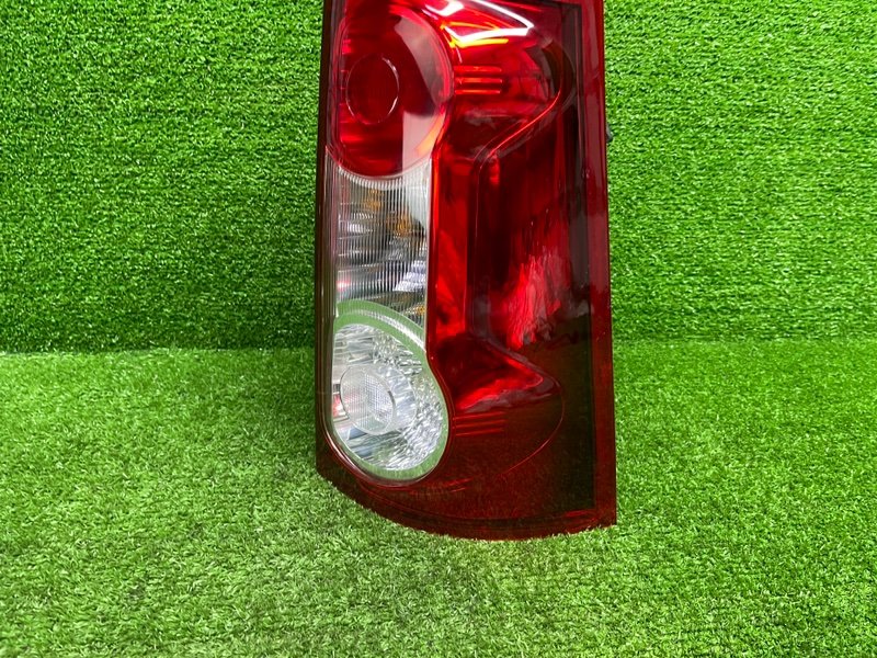 Фонарь задний правый, 4500 рублей, Москва