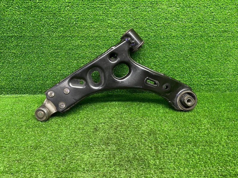 Рычаг передний правый, 7000 рублей, Москва