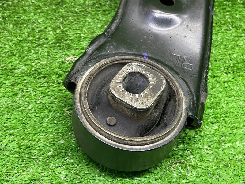 Рычаг передний правый, 7000 рублей, Москва