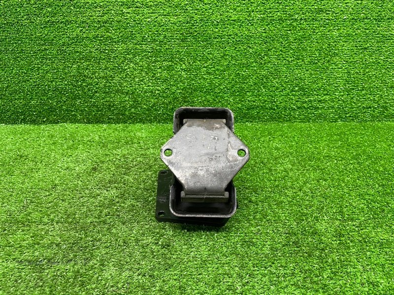 Опора двигателя, 500 рублей, Москва