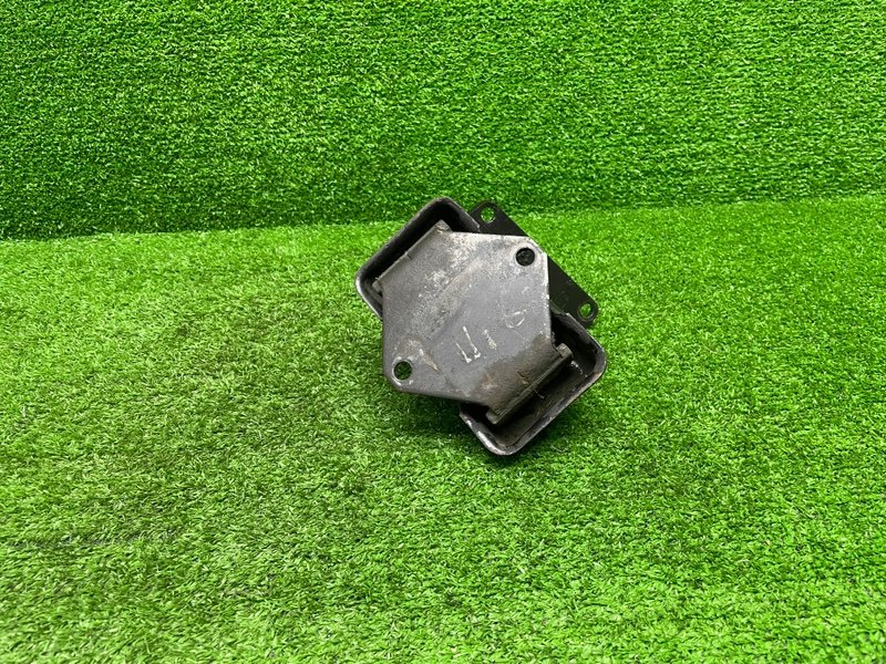 Опора двигателя, 500 рублей, Москва