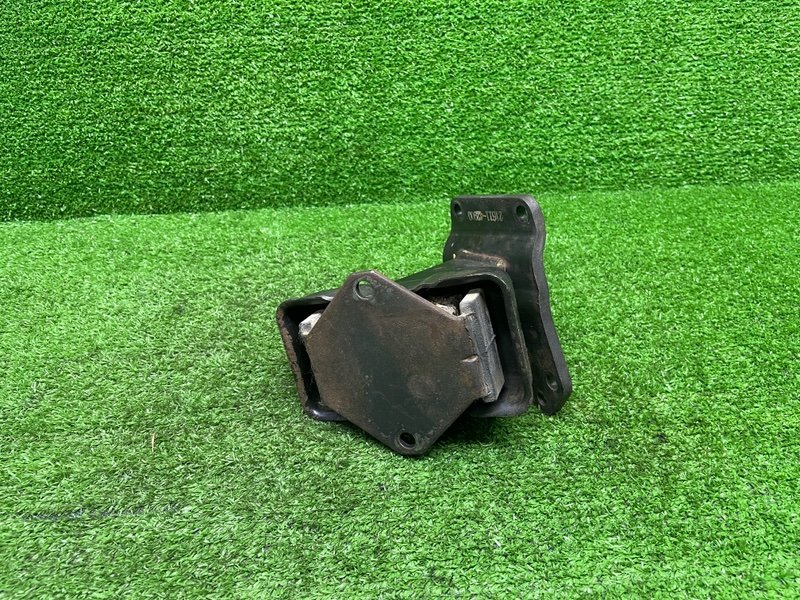 Опора двигателя, 500 рублей, Москва