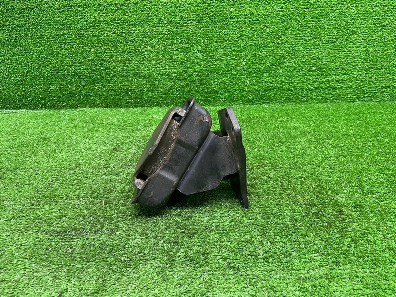 Опора двигателя, 500 рублей, Москва