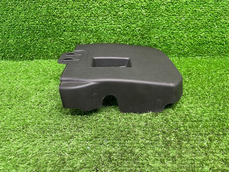 Крышка аккумулятора, 1000 рублей, Москва