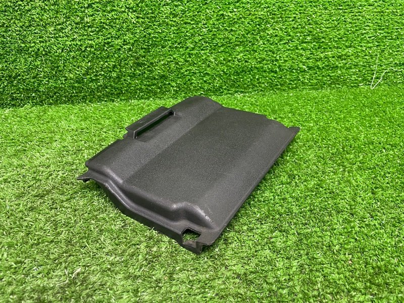 Крышка аккумулятора, 1000 рублей, Москва