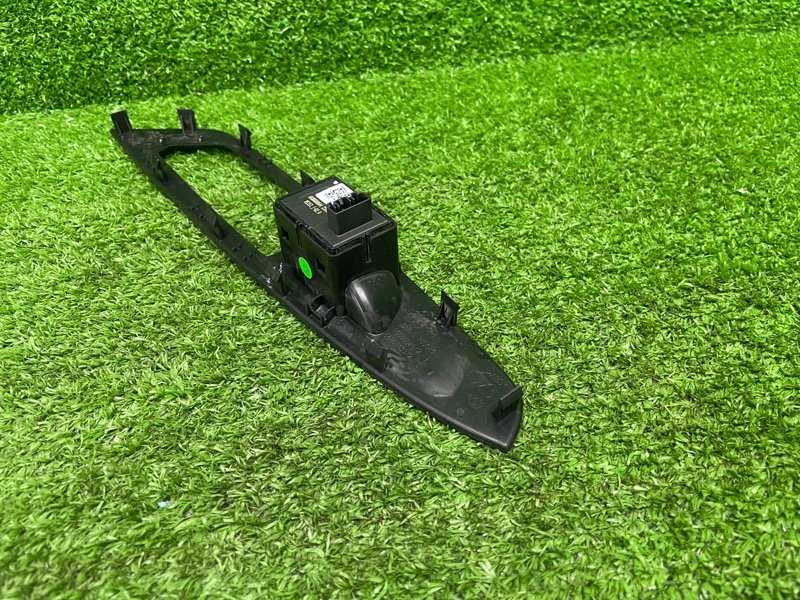 Кнопка стеклоподъемника, 1500 рублей, Москва