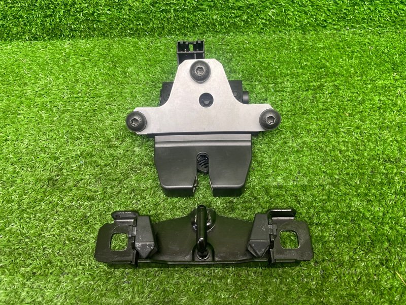 Замок багажника, 2600 рублей, Москва