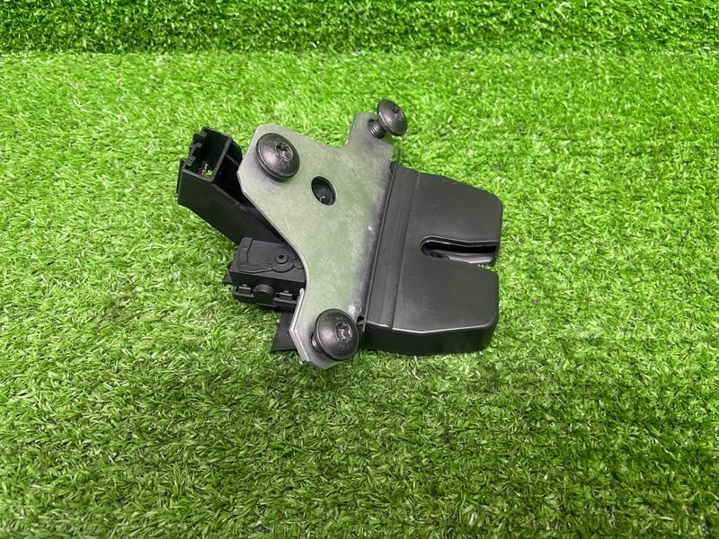 Замок багажника, 2600 рублей, Москва