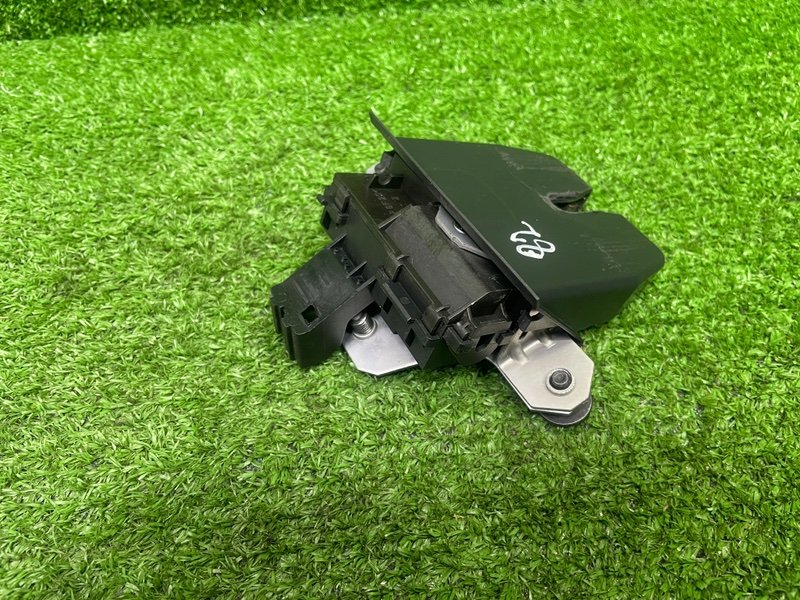 Замок багажника, 2600 рублей, Москва