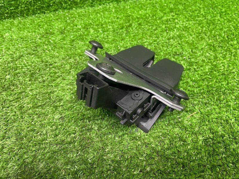 Замок багажника, 2600 рублей, Москва