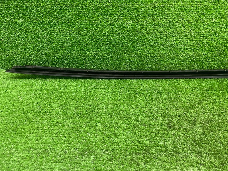 Молдинг лобового стекла, 2000 рублей, Москва