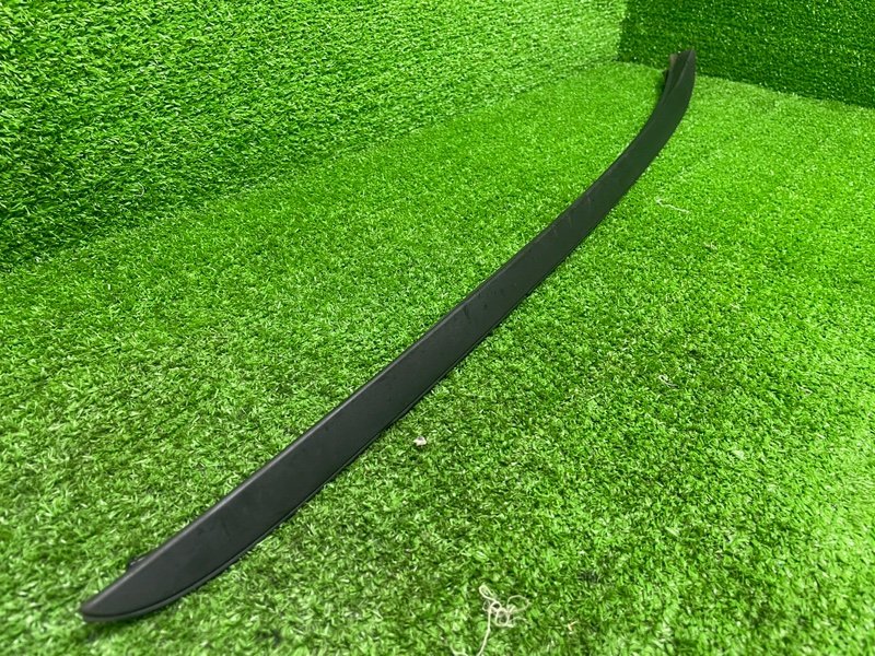 Молдинг лобового стекла, 2000 рублей, Москва