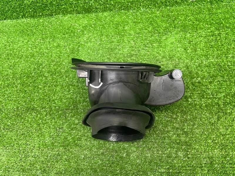 Лючок топливного бака, 1400 рублей, Москва