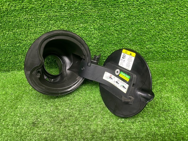 Лючок топливного бака, 1400 рублей, Москва