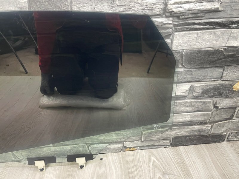 Стекло двери задней правой, 8500 рублей, Москва