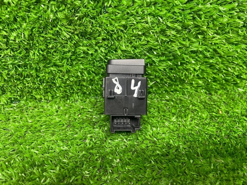 Кнопка обогрева сидений, 2000 рублей, Москва