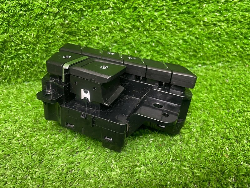 Кнопка стояночного тормоза, 8000 рублей, Москва