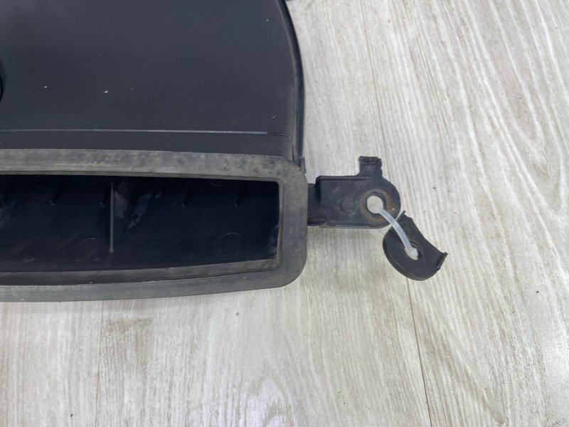 Воздухозаборник, 2000 рублей, Москва