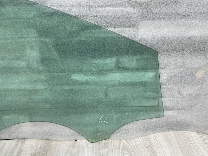 Стекло двери передней левой, 1300 рублей, Москва