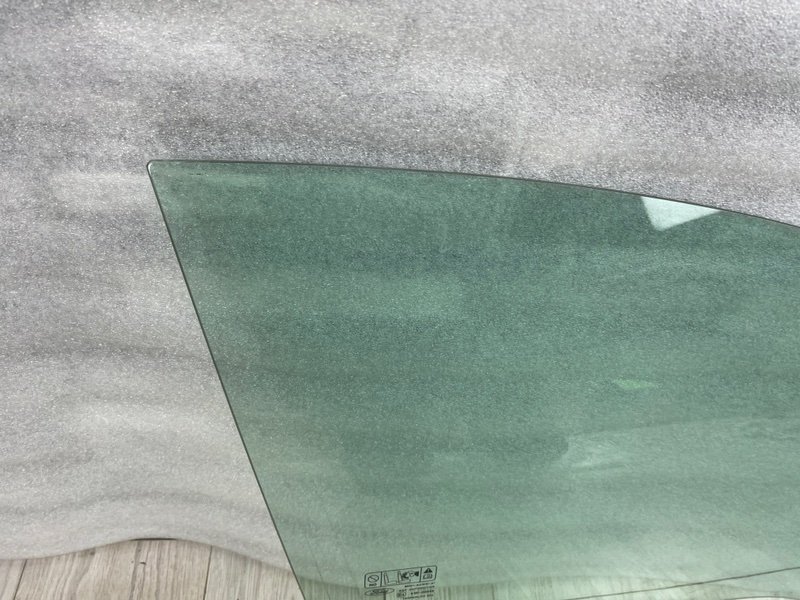 Стекло двери передней правой, 1400 рублей, Москва