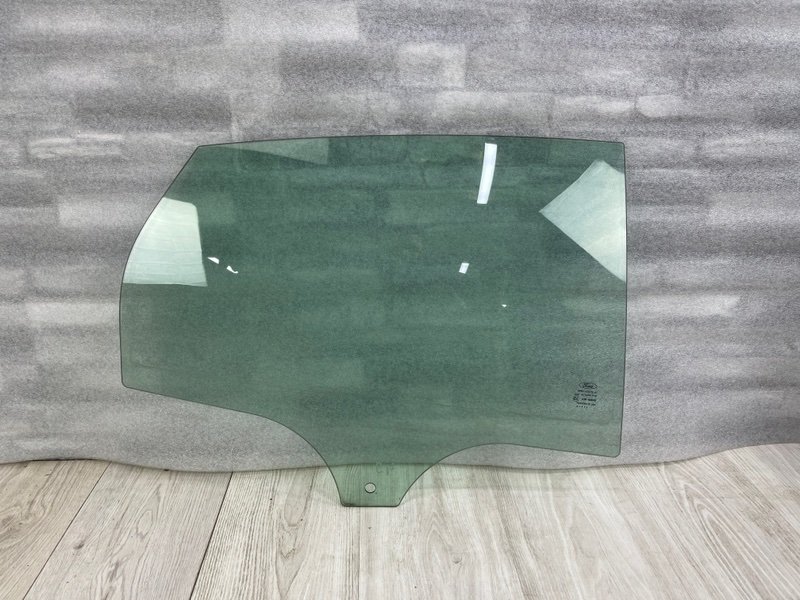 Стекло двери задней правой, 1000 рублей, Москва