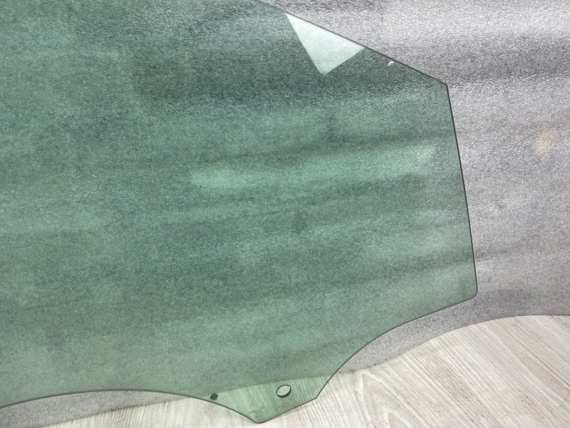 Стекло двери передней правой, 1400 рублей, Москва