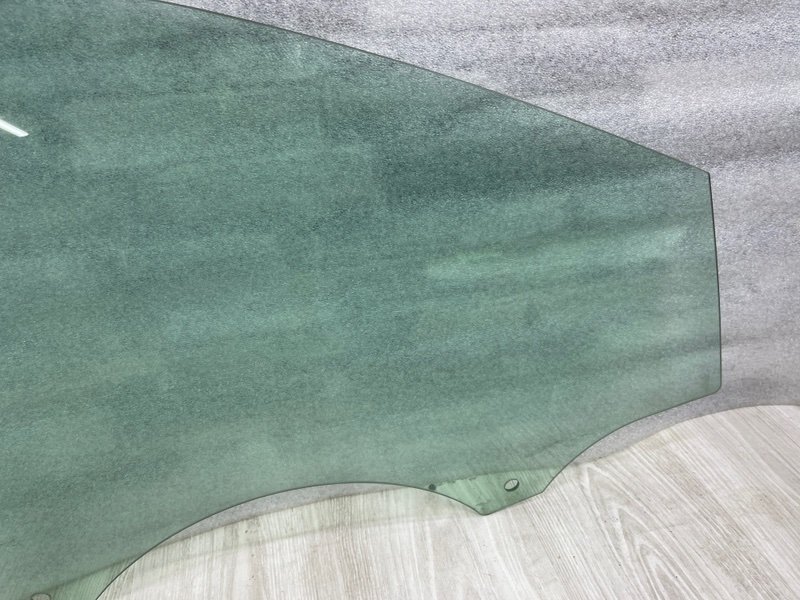 Стекло двери передней правой, 1400 рублей, Москва