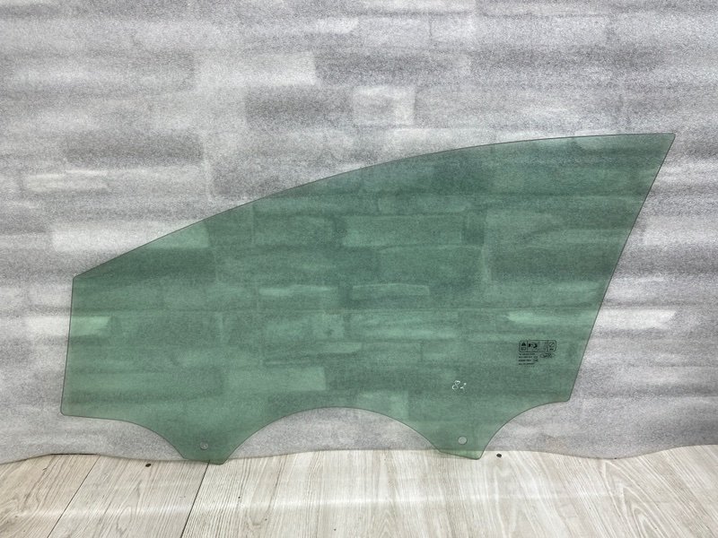 Стекло двери передней правой, 1400 рублей, Москва