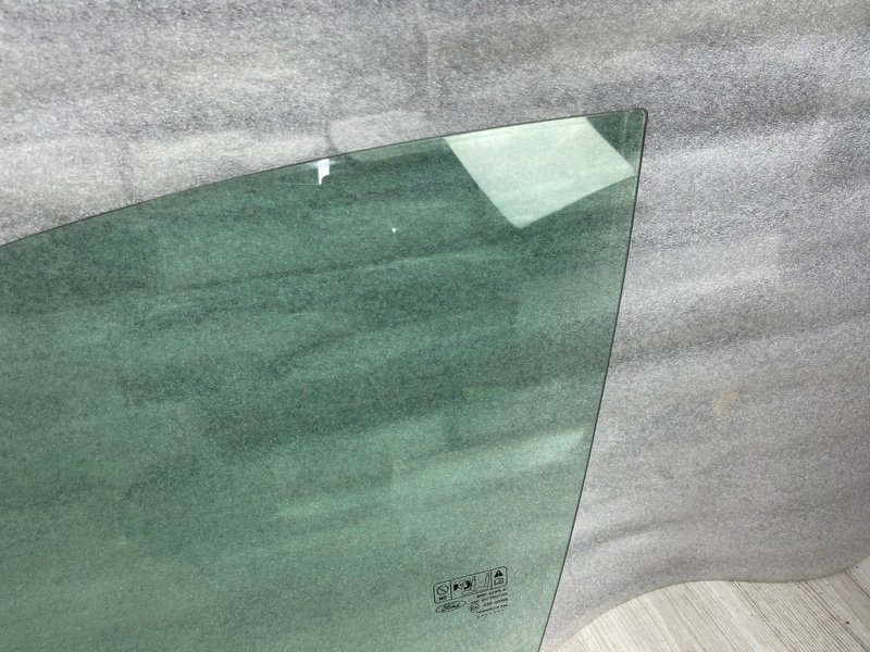 Стекло двери передней левой, 1300 рублей, Москва