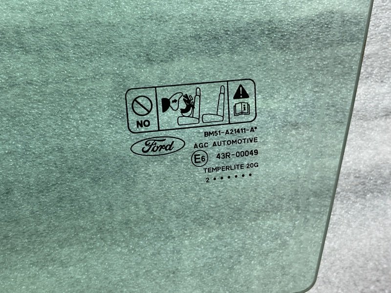 Стекло двери передней левой, 1300 рублей, Москва