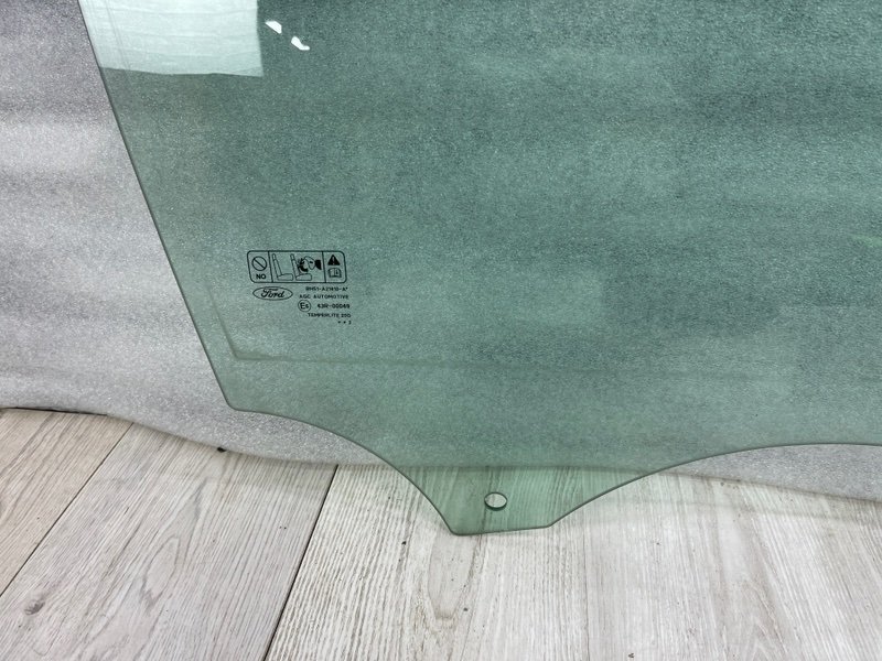 Стекло двери передней правой, 1500 рублей, Москва