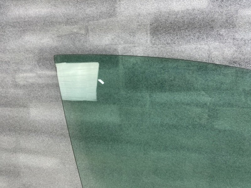 Стекло двери передней правой, 1500 рублей, Москва