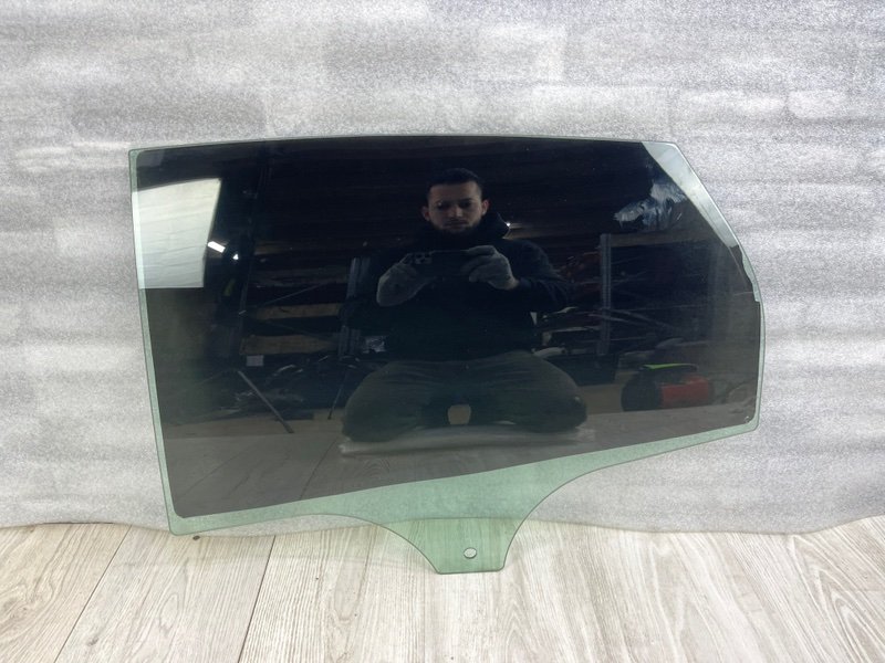 Стекло двери задней левой, 1000 рублей, Москва