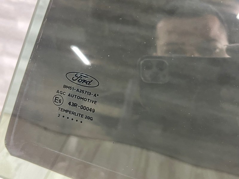 Стекло двери задней левой, 1000 рублей, Москва