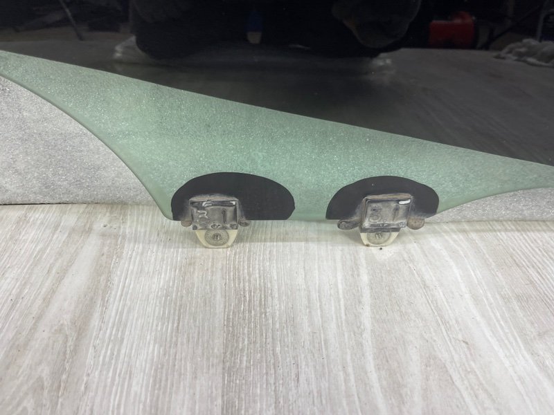 Стекло двери задней правой, 1000 рублей, Москва