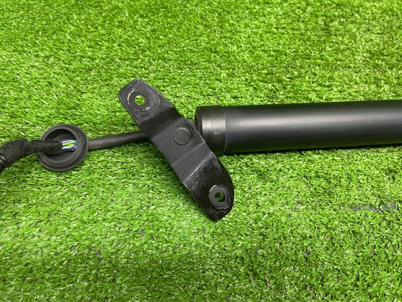 Амортизатор двери багажника, 18000 рублей, Москва