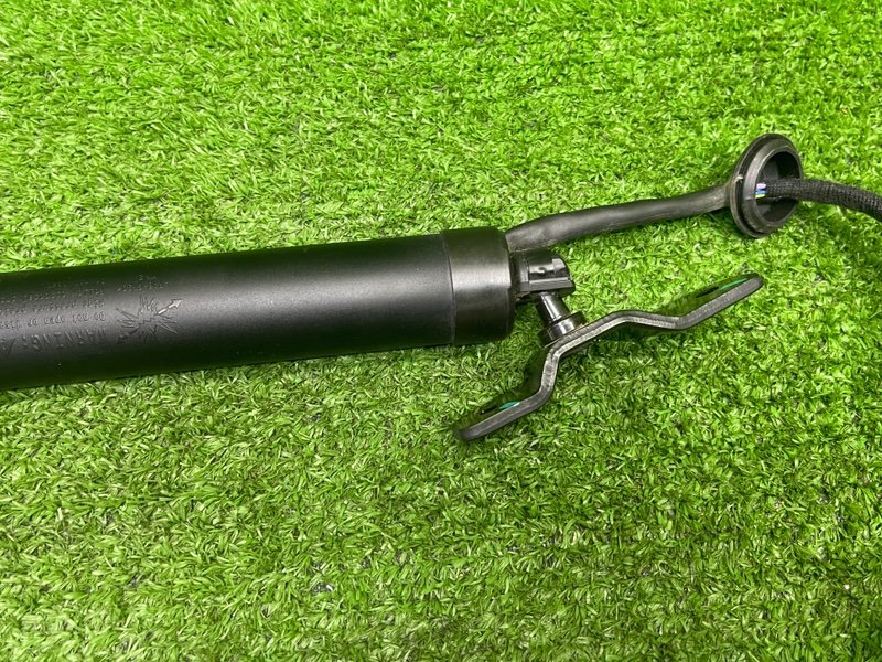 Амортизатор двери багажника, 18000 рублей, Москва