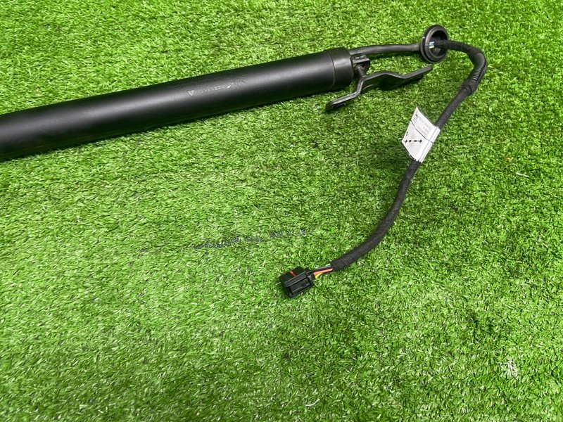 Амортизатор двери багажника, 18000 рублей, Москва