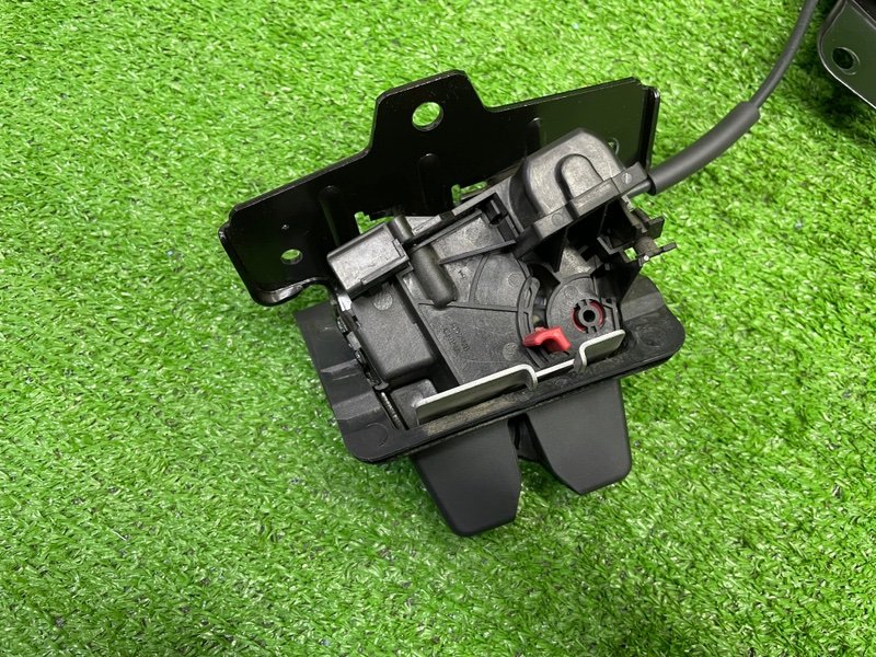 Замок багажника, 7000 рублей, Москва