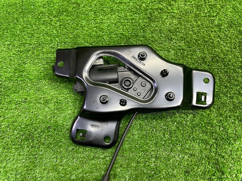 Замок багажника, 7000 рублей, Москва