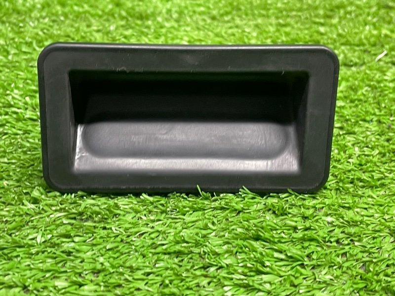 Кнопка открывания багажника, 2500 рублей, Москва