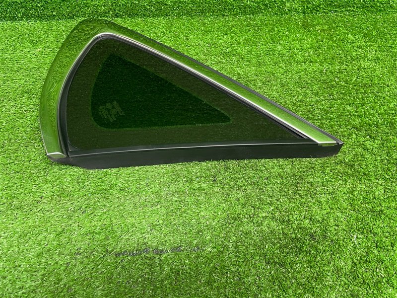 Стекло глухое зад. правое, 6500 рублей, Москва