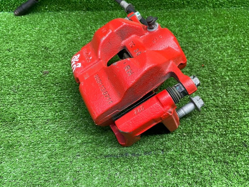 Суппорт тормозной передний правый, 12000 рублей, Москва