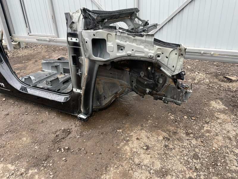 Порог со стойкой правый, 40000 рублей, Москва